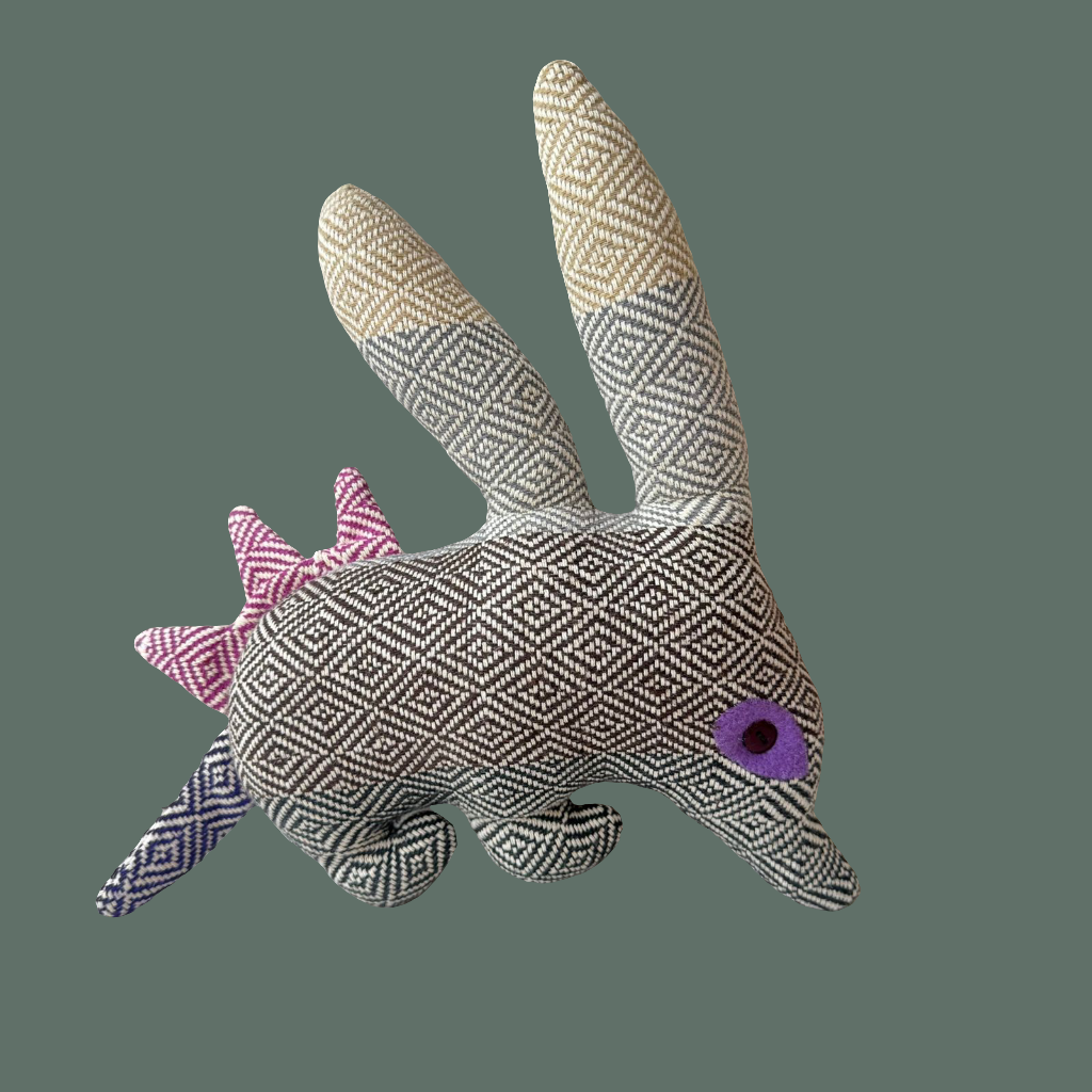 Alebrije puercoespín/armadillo/conejo