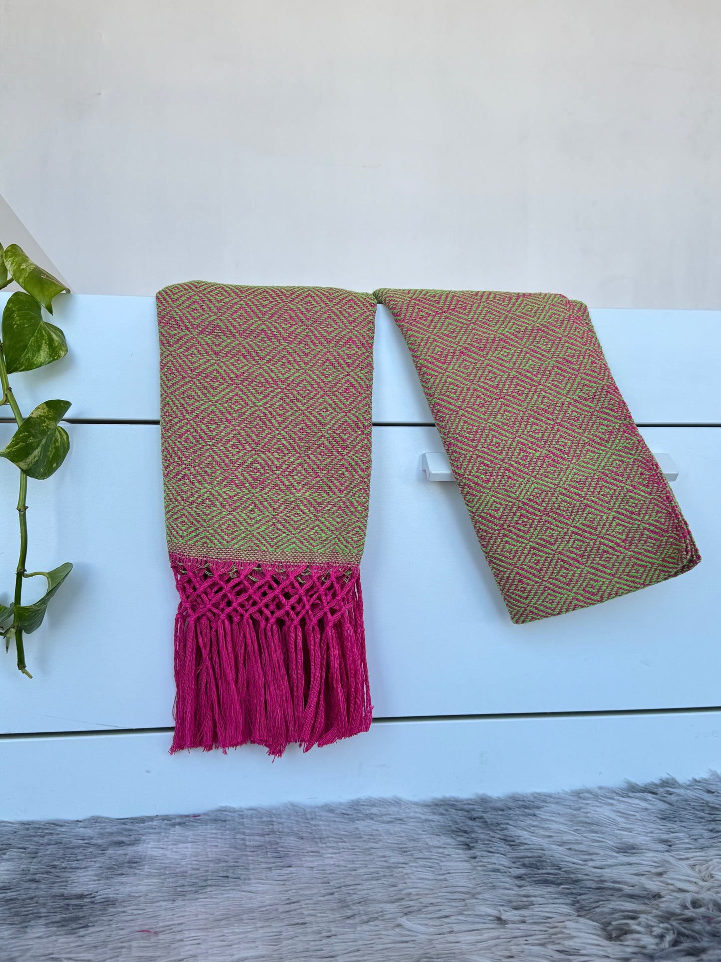 Rebozo de telar base rosa mexicano