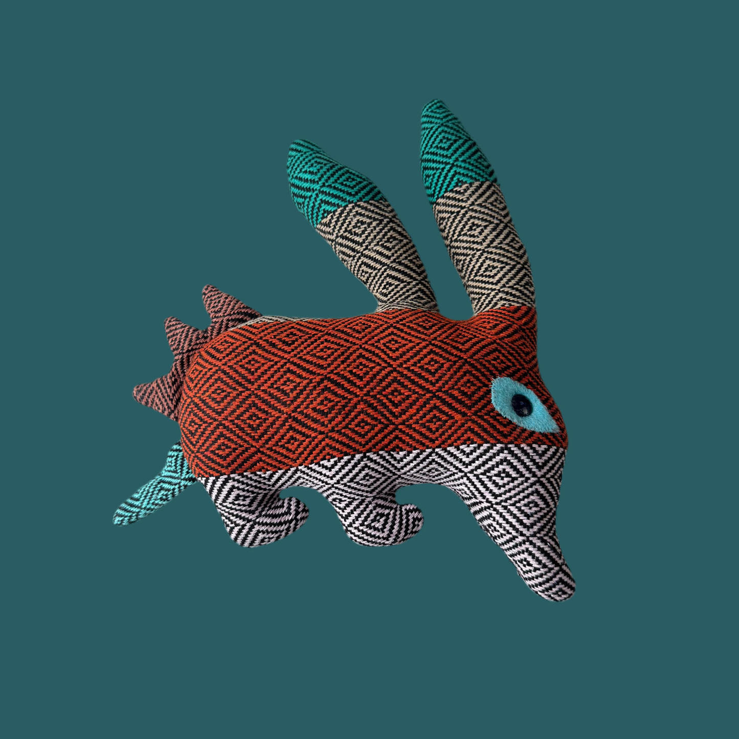 Alebrije puercoespín/armadillo/conejo