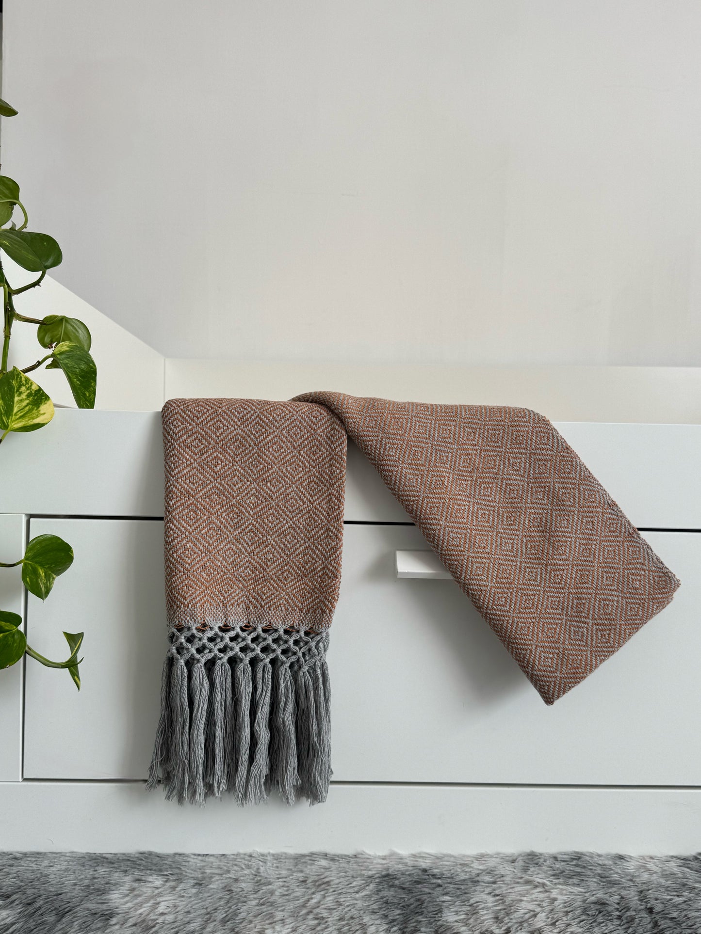 Rebozo de telar base gris