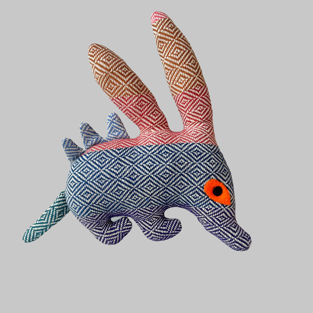 Alebrije puercoespín/armadillo/conejo